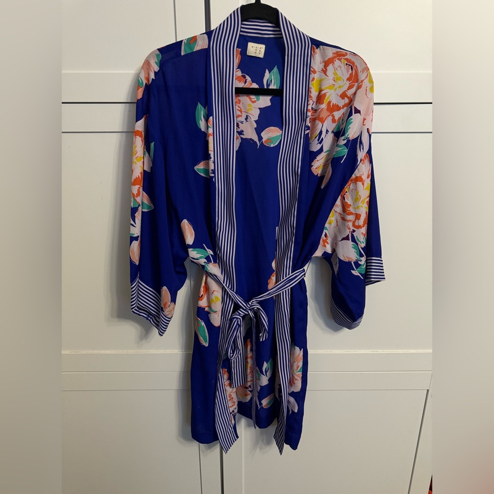 A New Day Blue Floral Striped Kimono Robe Cover-Up (L) – As Seen on Big Brother!